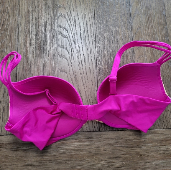 VS bra 38D - Picture 3 of 3